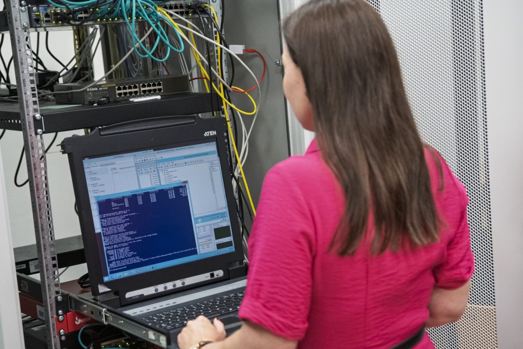 Serwerownia i infrastruktura obliczeniowa uczelni